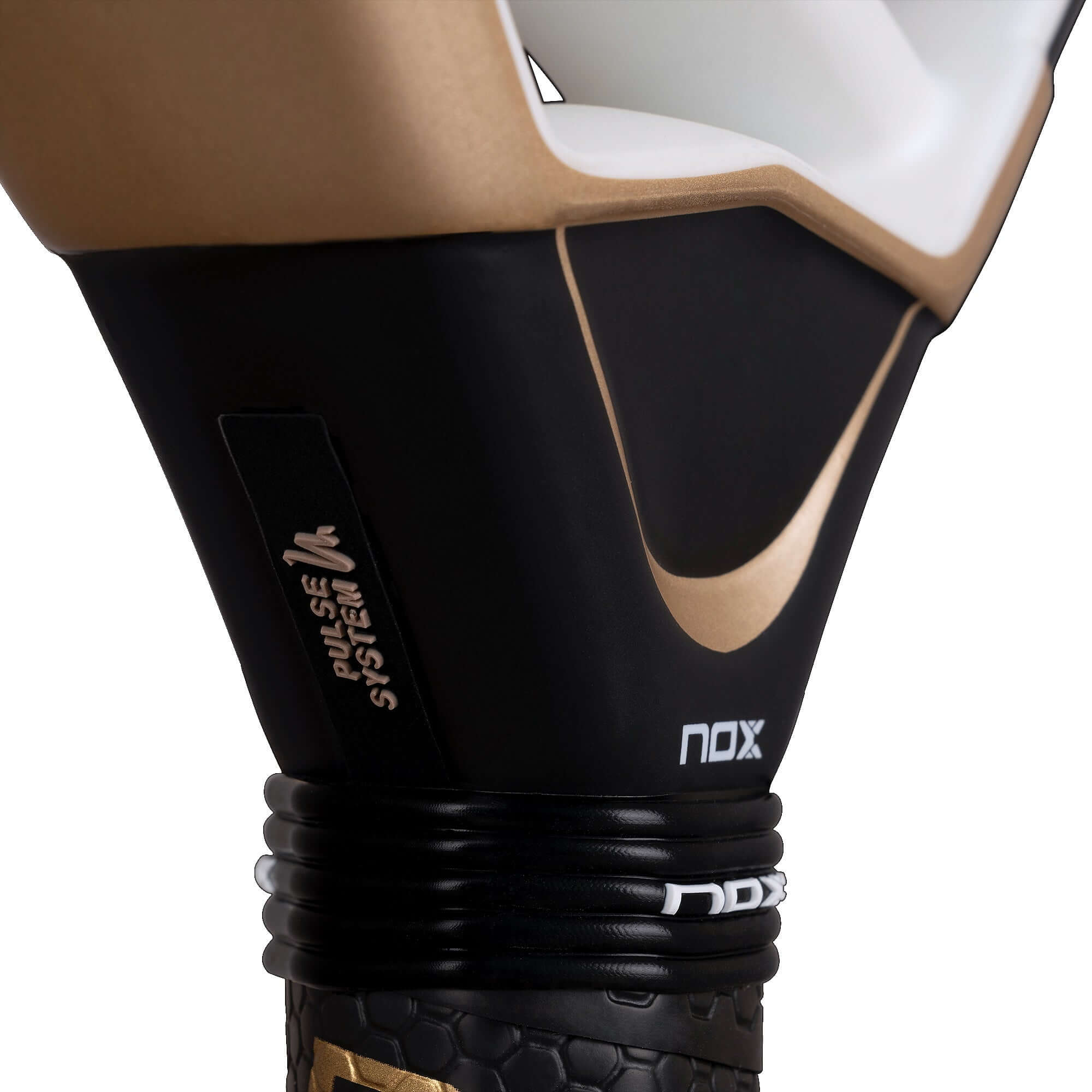 Nox AT10 Luxury Genius 18K Alum By Agustín Tapia 2026